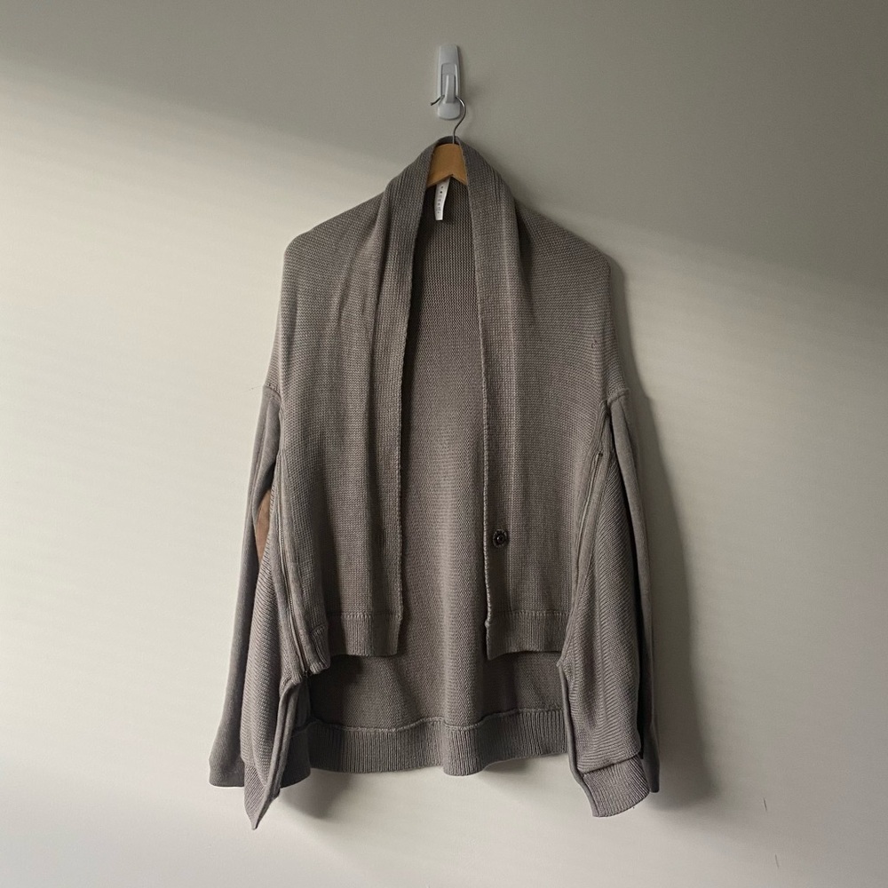 Lululemon 100% Merino Wool Wrap It Up Sweater Heathered Storm Grey Size 4